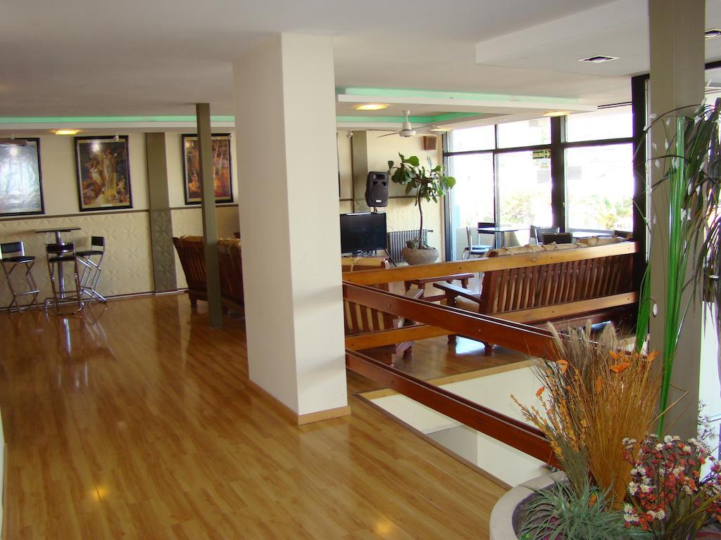 ויז'ה קרלוס פאס Hotel Temu מראה חיצוני תמונה