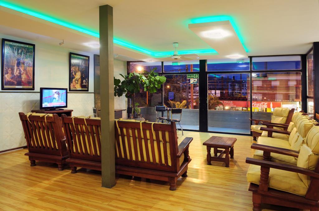 ויז'ה קרלוס פאס Hotel Temu מראה חיצוני תמונה